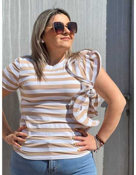 Camiseta Rayas Volante Beige