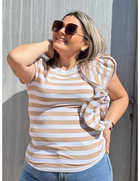 Camiseta Rayas Volante Beige