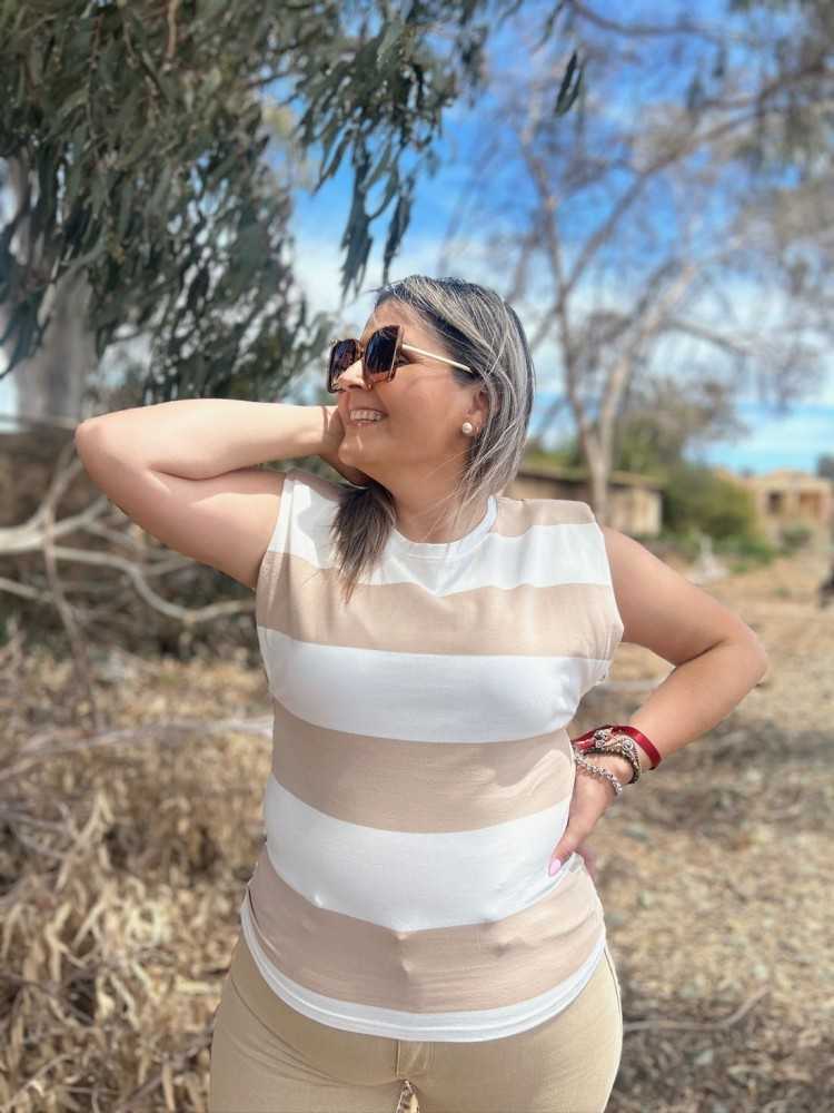 Camiseta Hombrera Rayas Beige