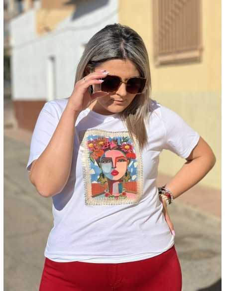 Camiseta Frida Camel