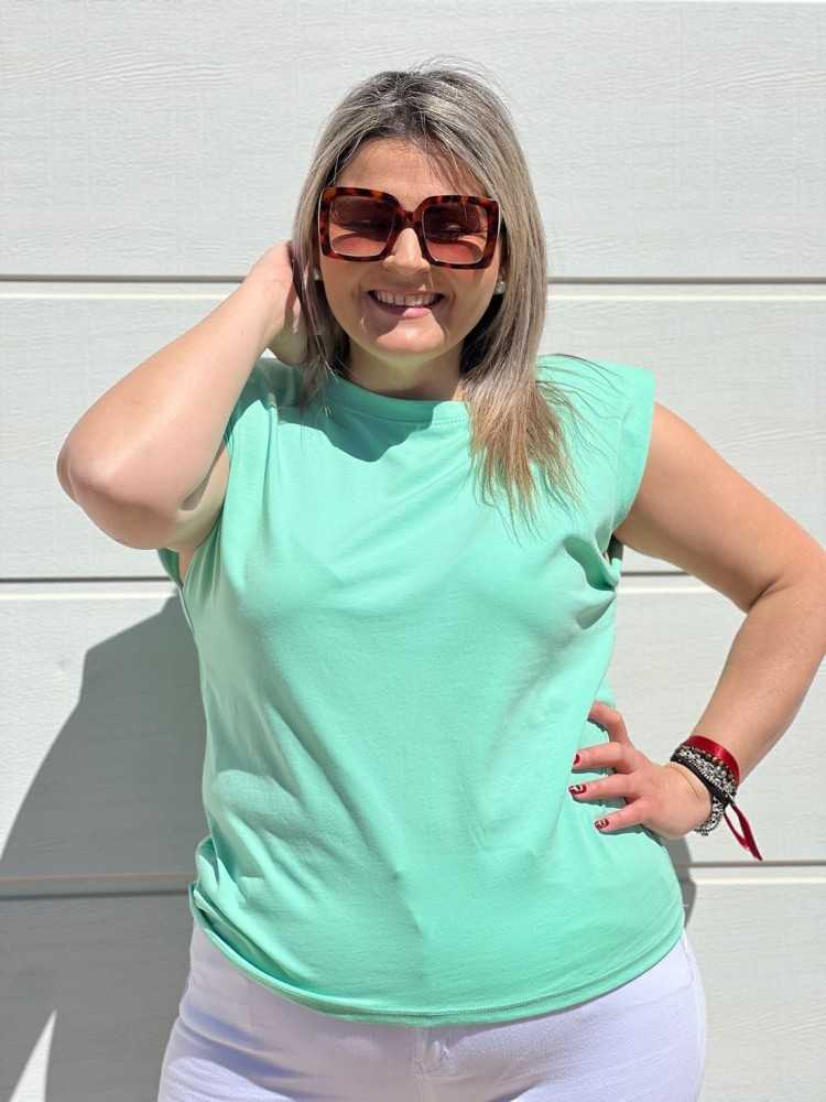 Camiseta Hombreras Básica