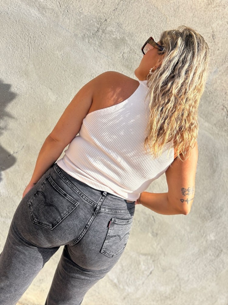 Pantalón Mon Fit Negro Desgastado