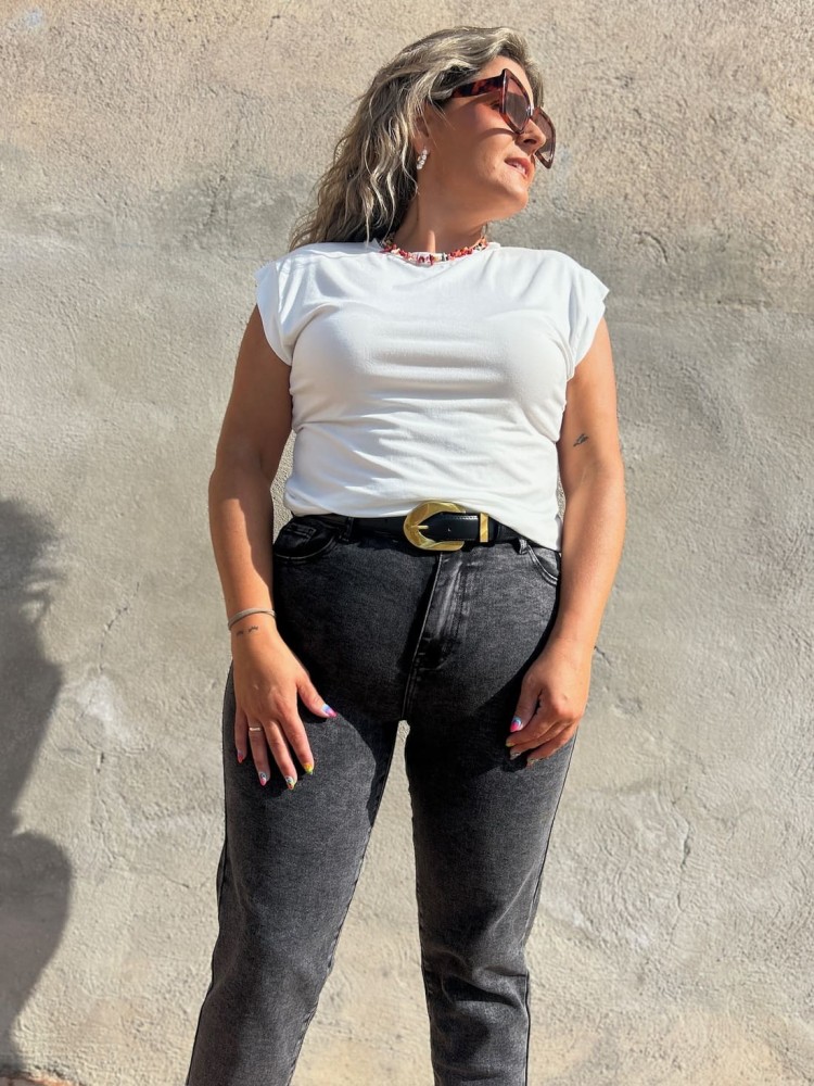 Pantalón Mon Fit Negro Desgastado