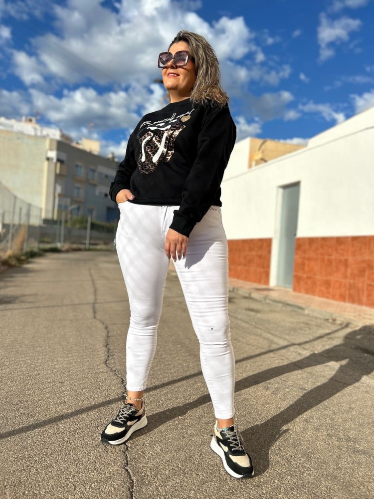 Sudadera Lengua Leopardo Negra