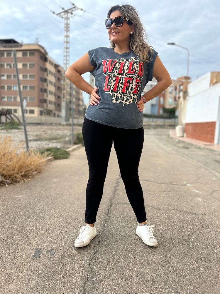 Camiseta Desgastada Willd life