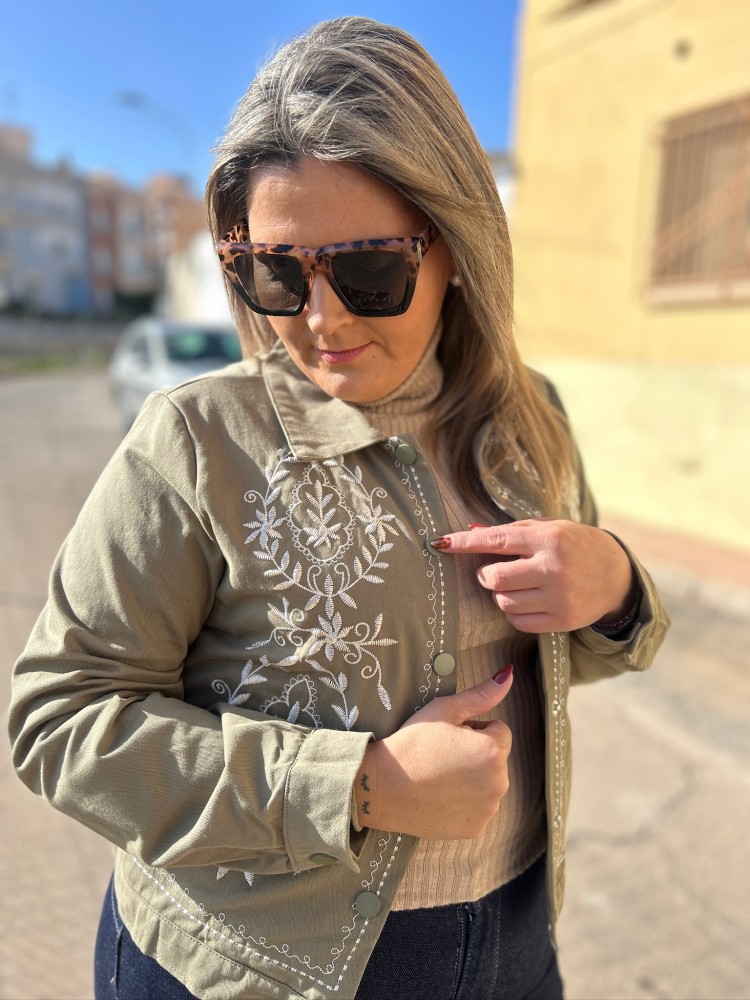 Chaqueta Bordada Verde