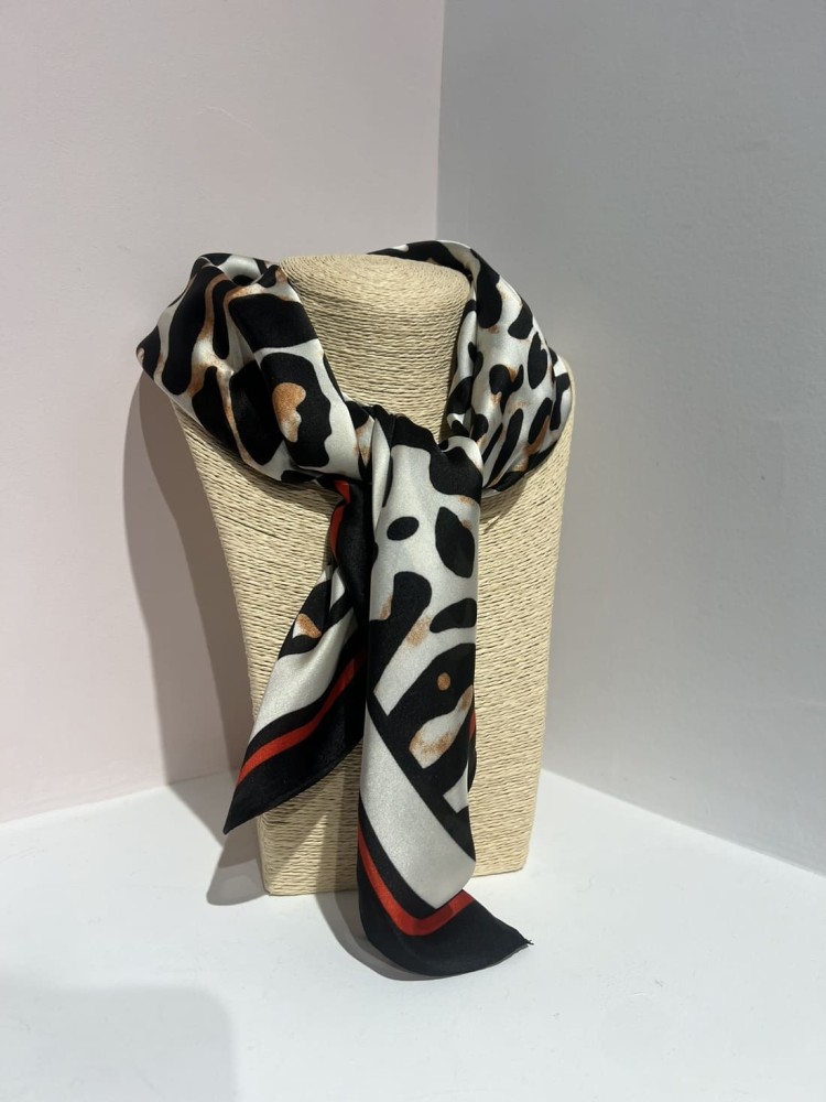 Pañuelo Leopardo Rojo