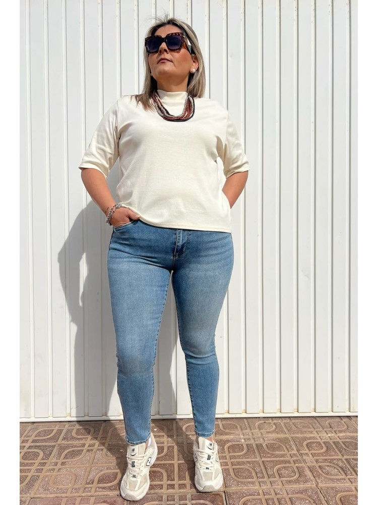 Camiseta Oversize Blanco Roto