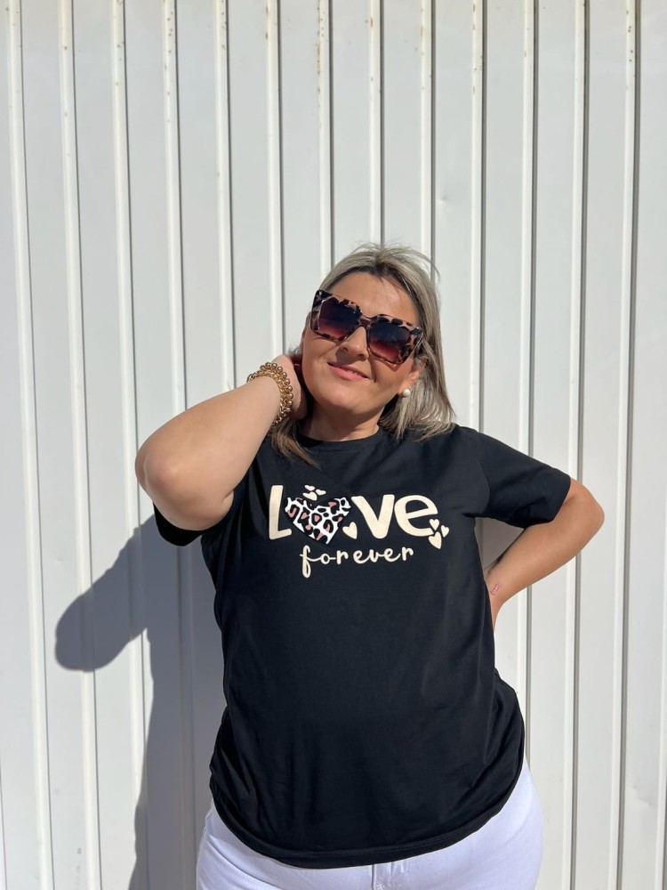 Camiseta Love