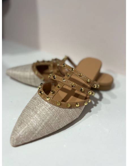 Sandalia Pico Tachuelas