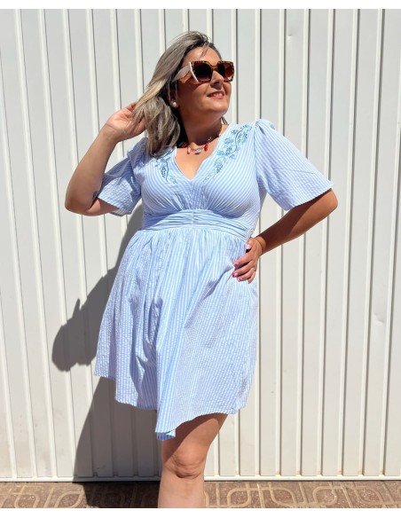 Vestido Rayas Bordado