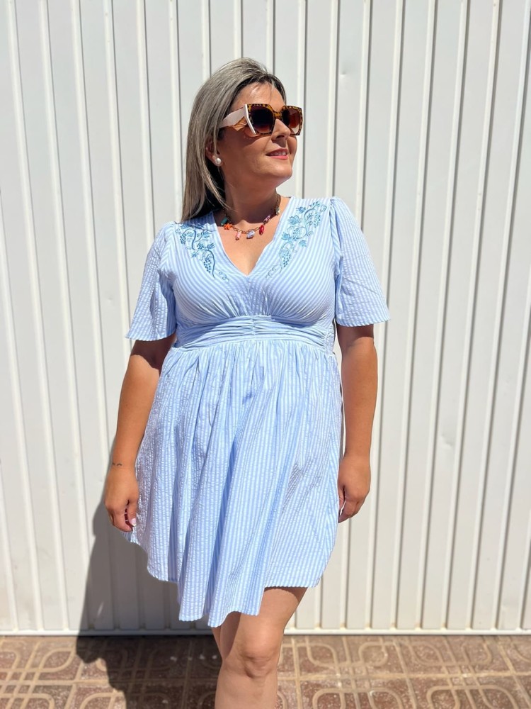 Vestido Rayas Bordado