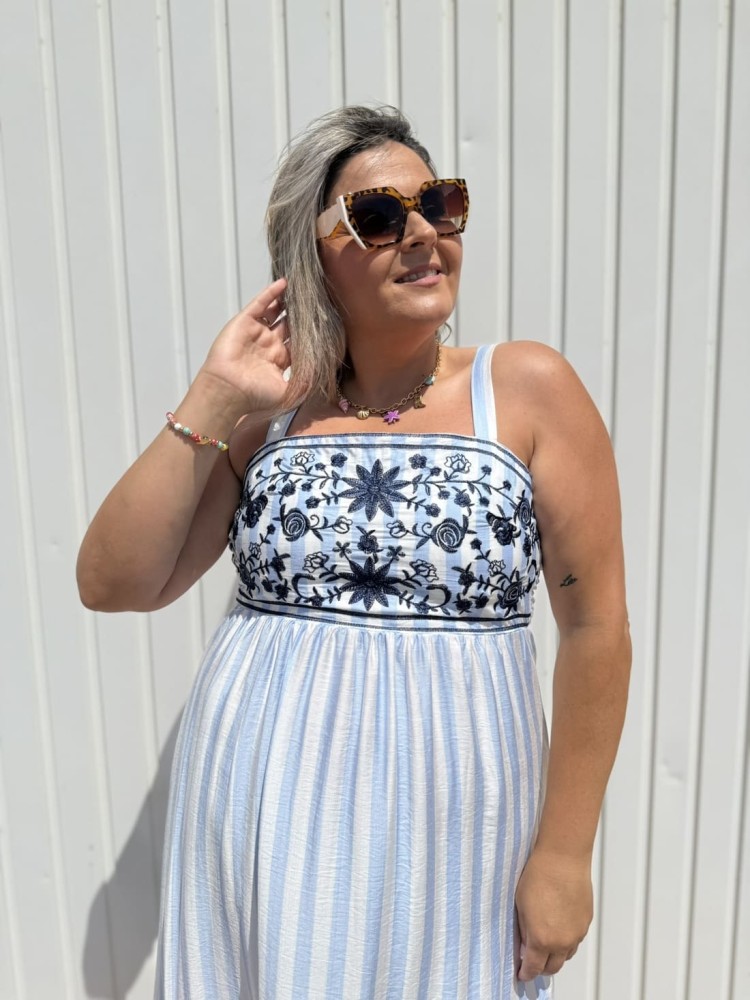 Vestido Rayas Bordado