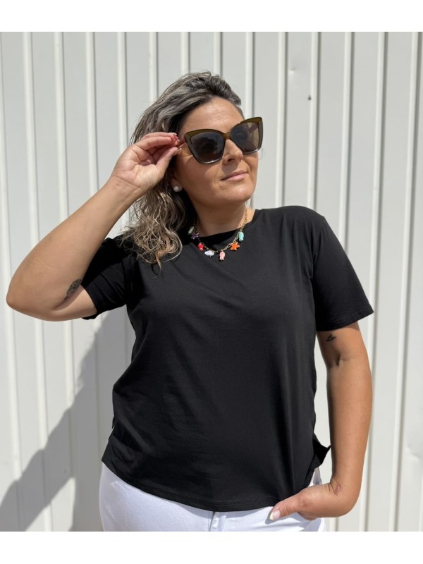 Camiseta Básica Negra 2