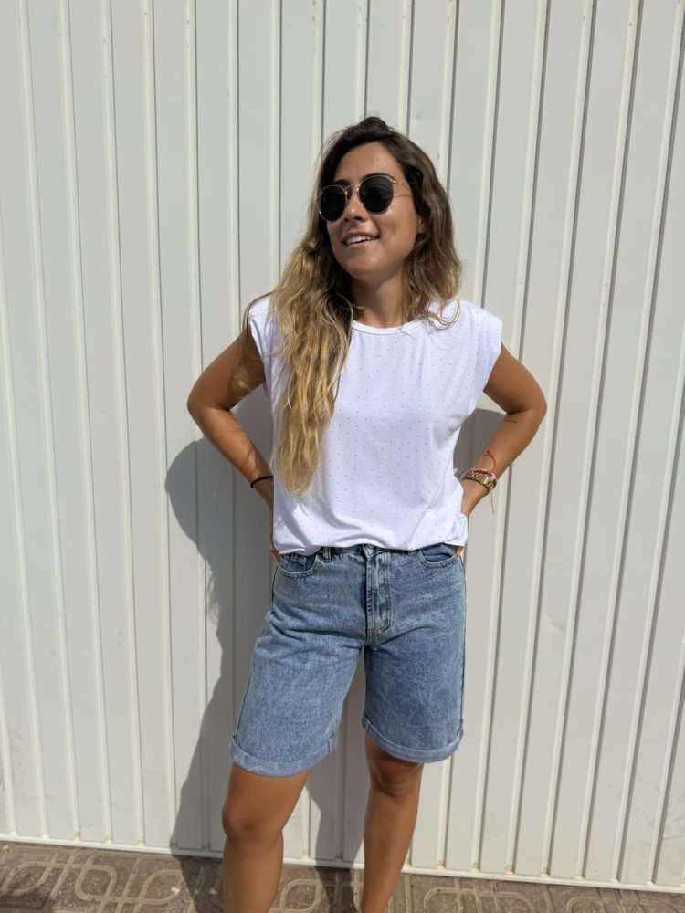 Camiseta Hombreras Tachas