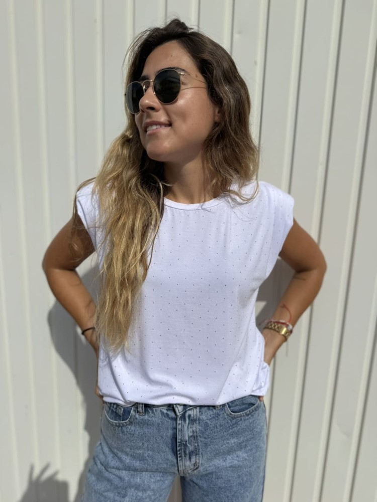 Camiseta Hombreras Tachas