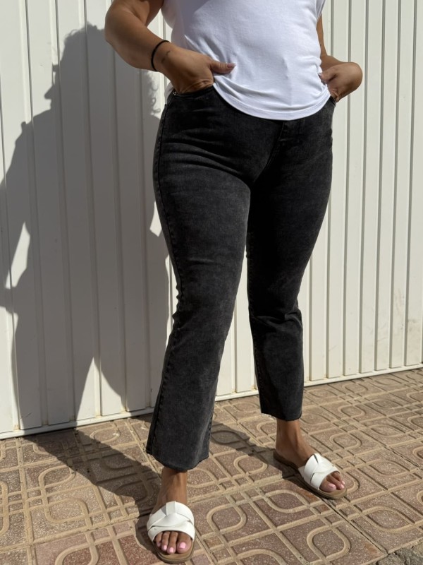 Pantalón Flared Desgastado 2