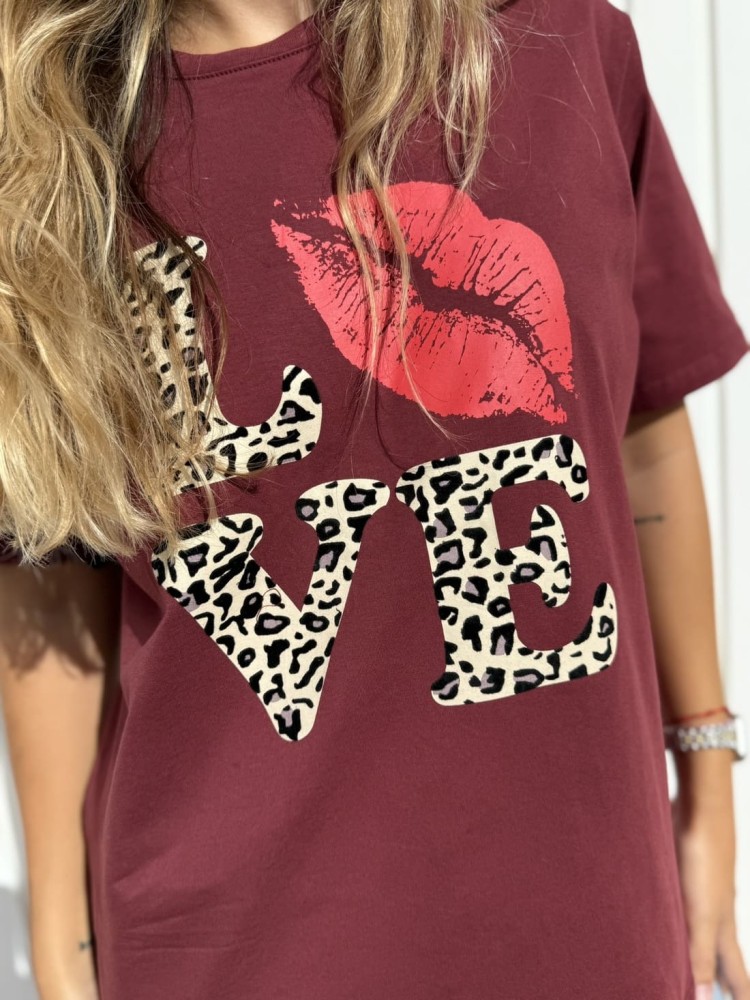 Camiseta Love