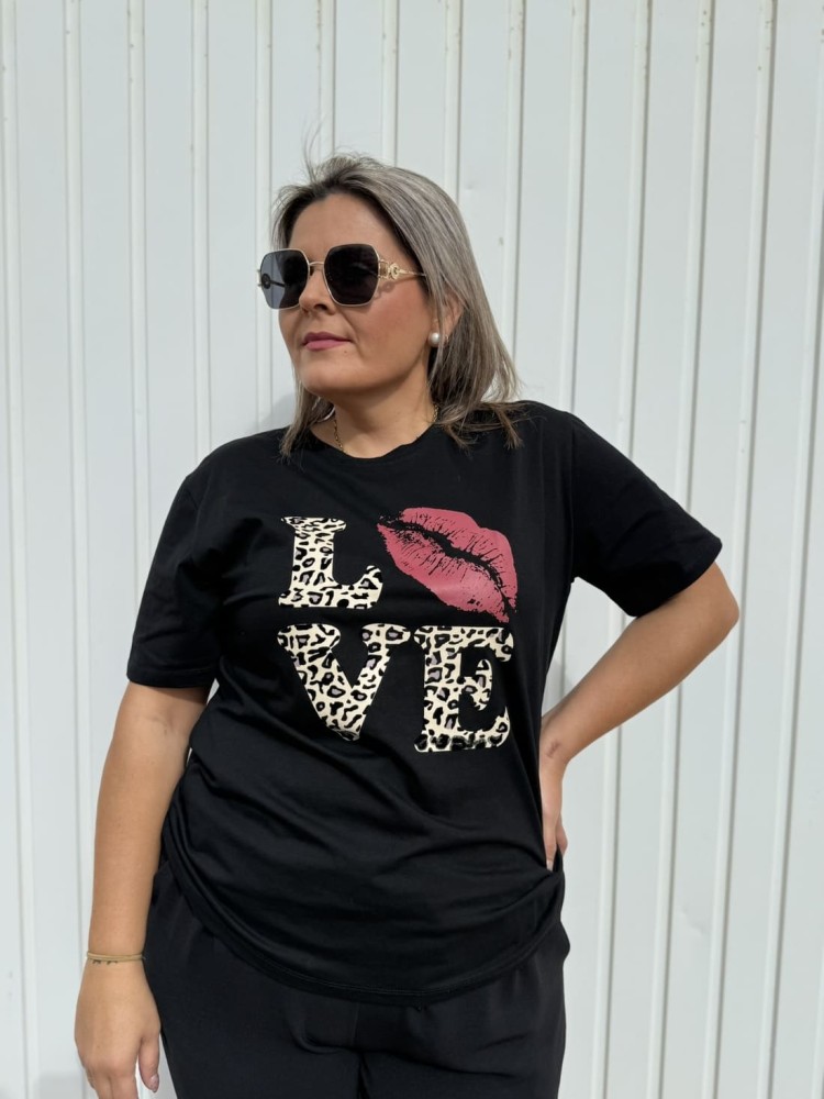Camiseta Love