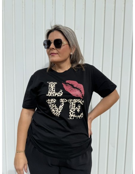 Camiseta Love