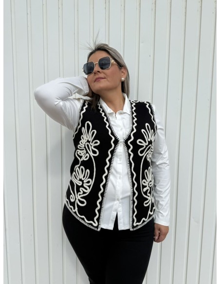 Chaleco Punto Bordado