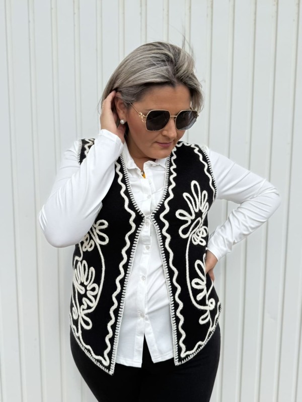 Chaleco Punto Bordado