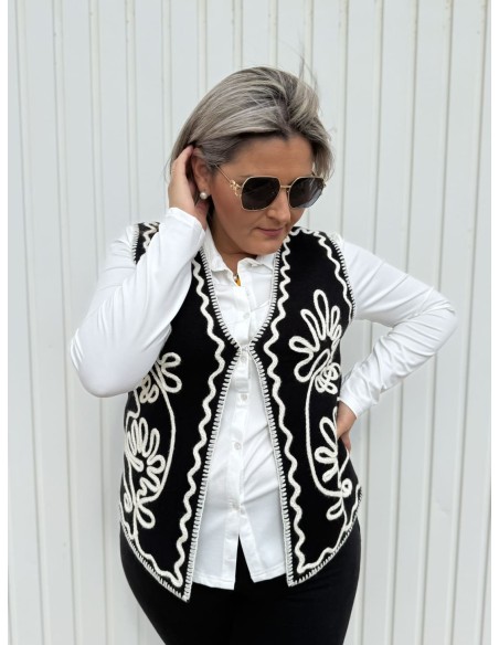 Chaleco Punto Bordado