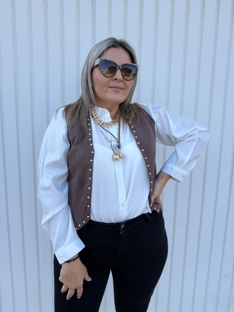 Chaleco Antelina Tachas