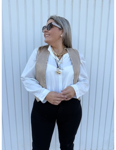 Chaleco Antelina Tachas