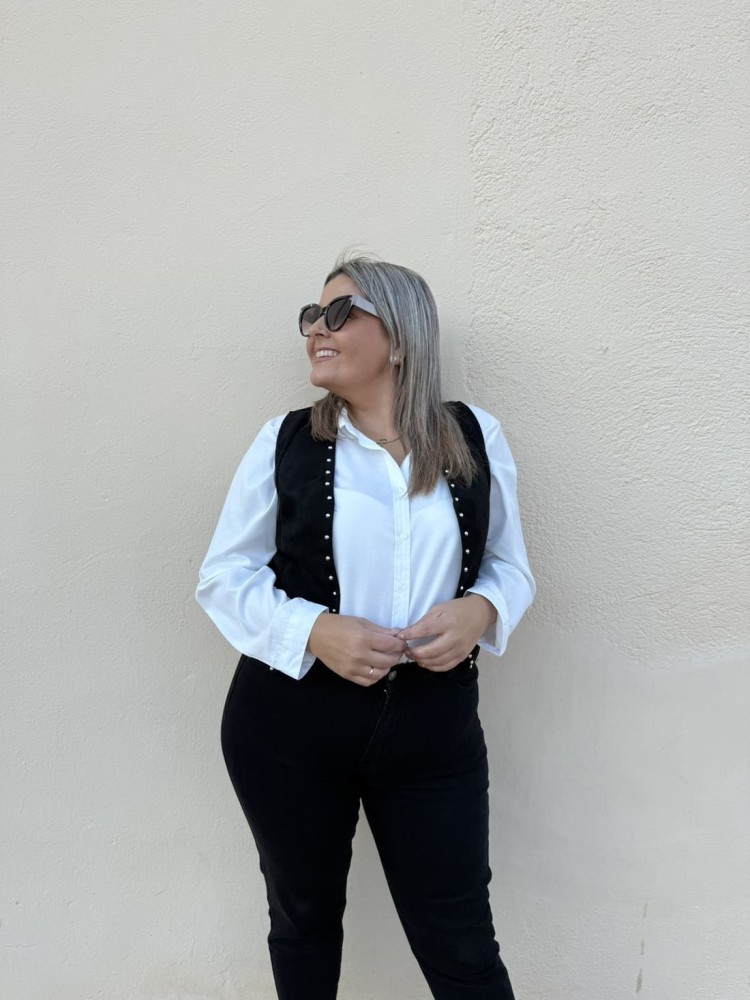 Chaleco Antelina Tachas