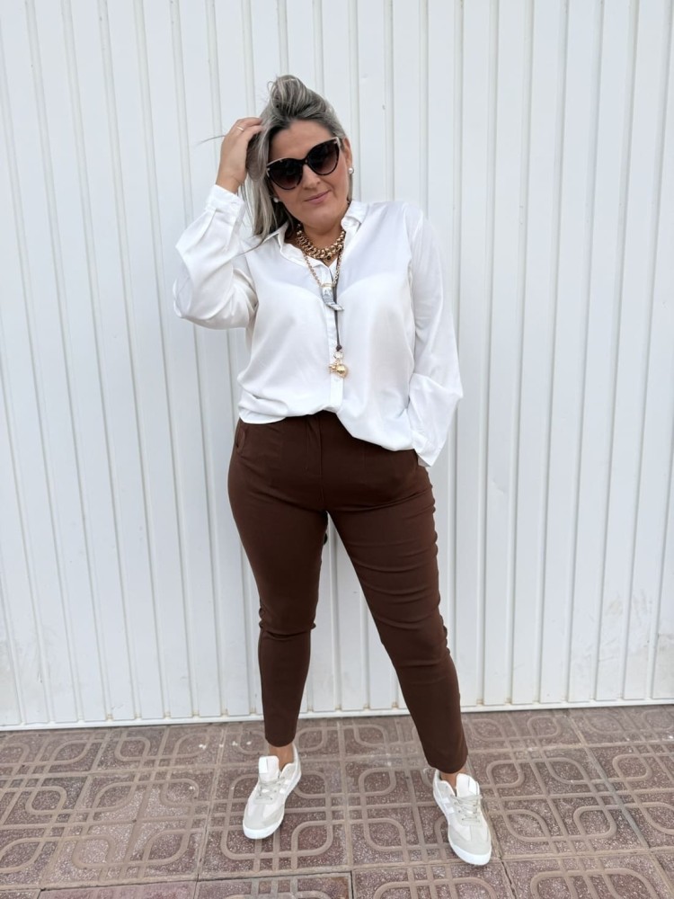 Pantalón Pinzas Elástico Choco