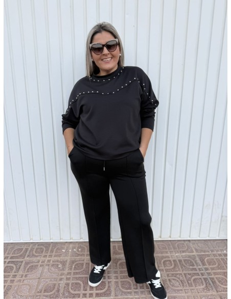 Sudadera Tachas Negra