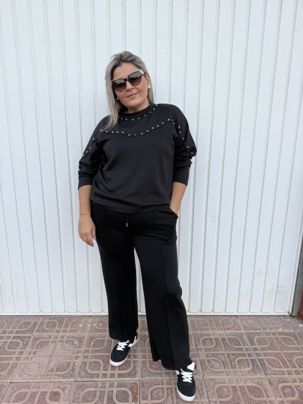 Sudadera Tachas Negra 2