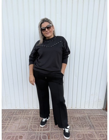 Sudadera Tachas Negra