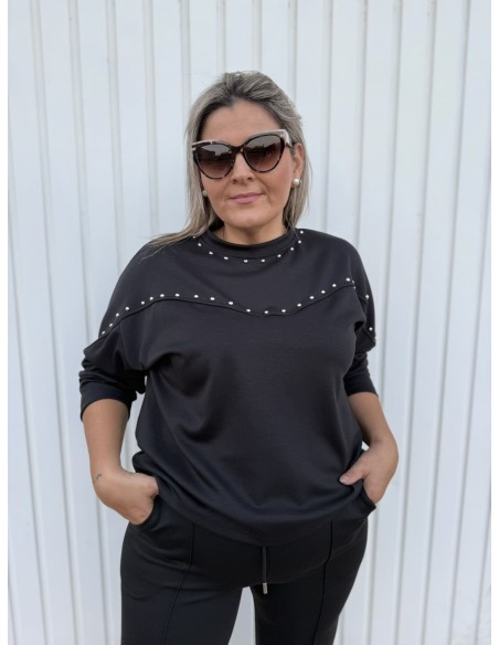 Sudadera Tachas Negra