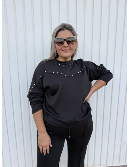 Sudadera Tachas Negra