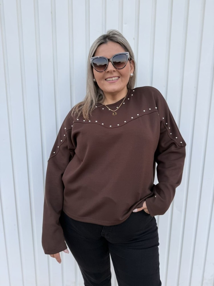Sudadera Tachas Choco