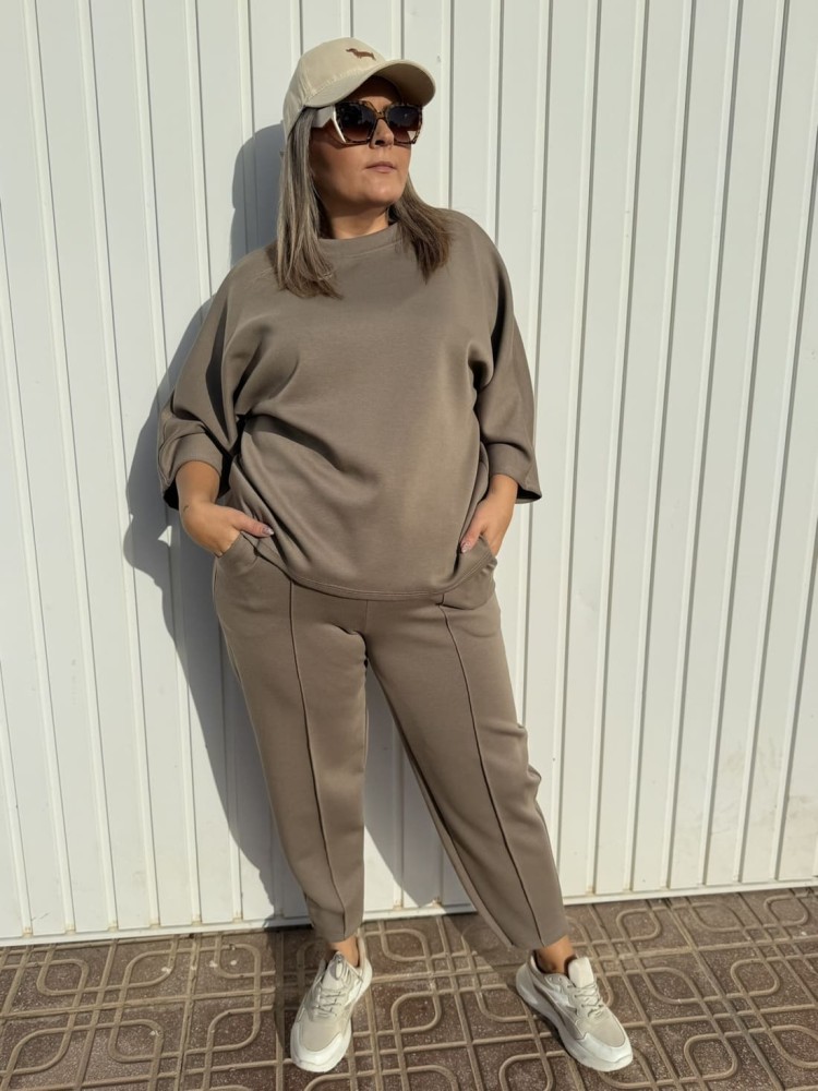 Conjunto Ladia Caqui