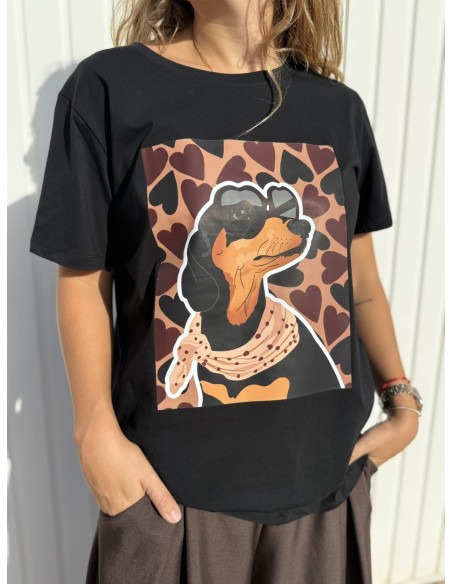 Camiseta Perro Corazones