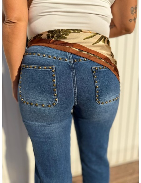 Pantalón Vaquero Tachuelas