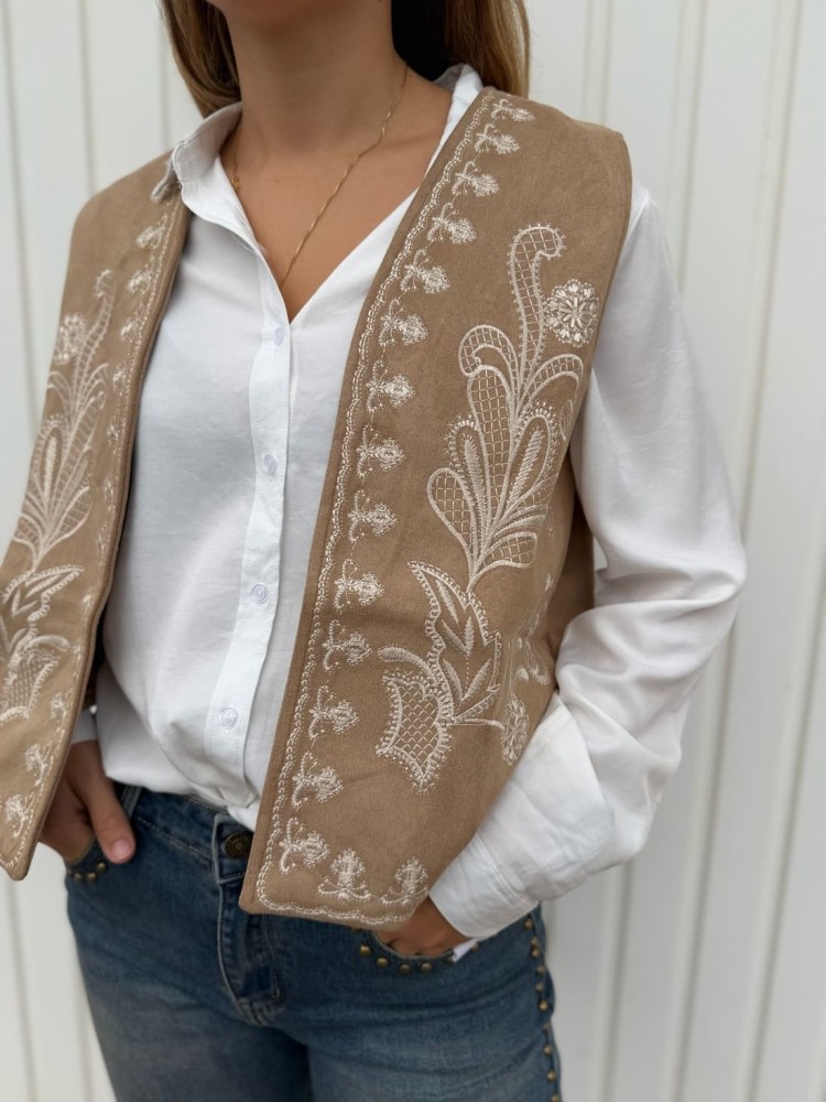 Chaleco Antelina Bordado
