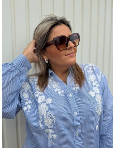 Camisa Rayas Bordada