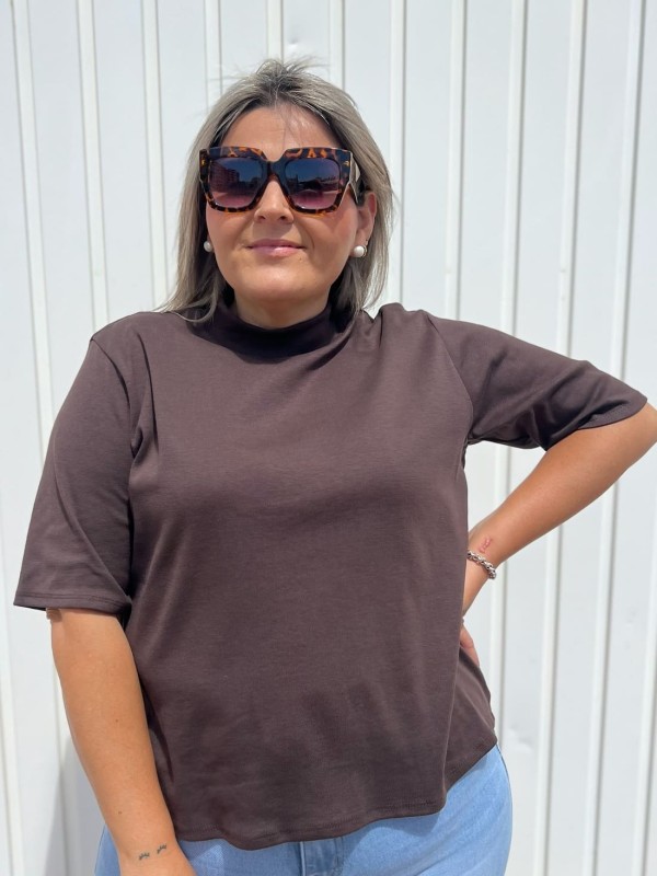 Camiseta Oversize Chocolate 2