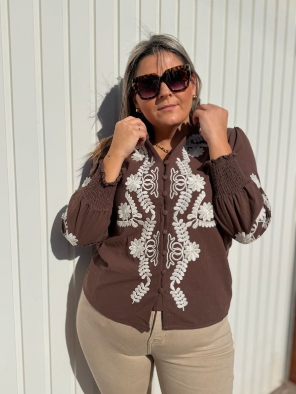 Camisa Bordada Chocolate