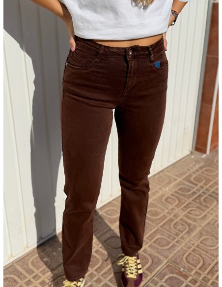 Pantalón Recto Chocolate