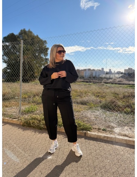 Conjunto Ladia Negro