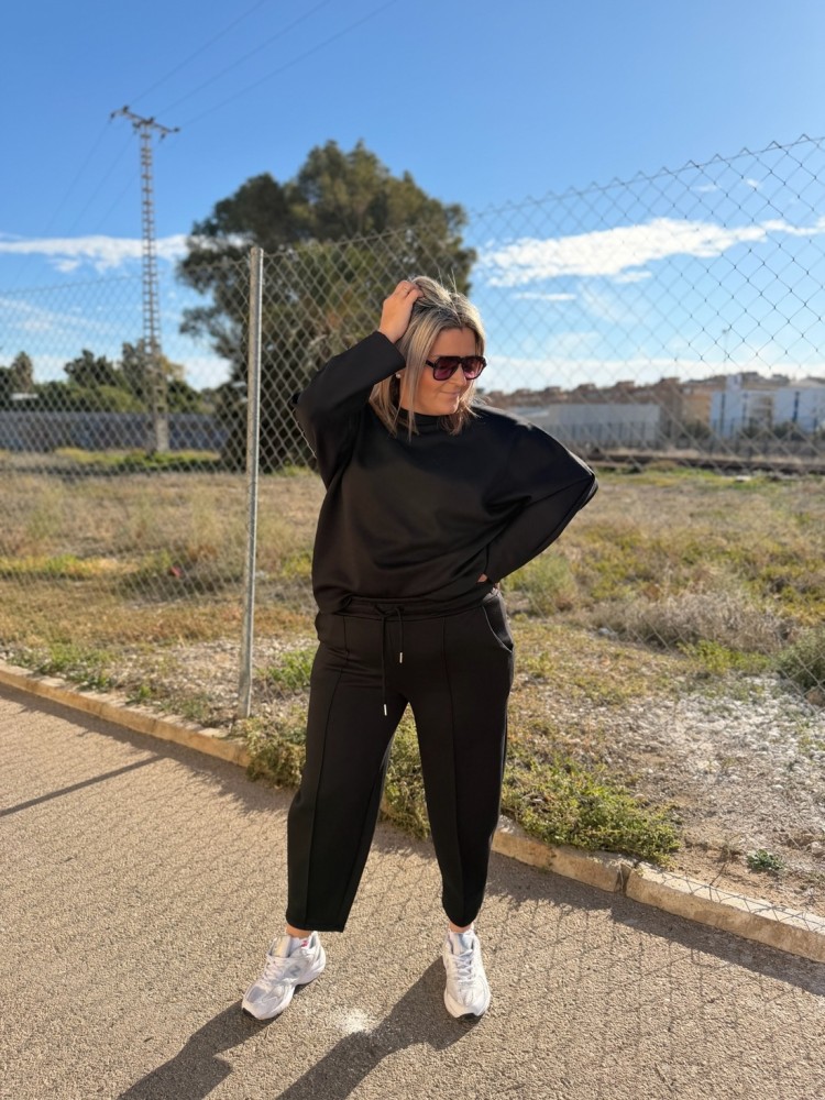 Conjunto Ladia Negro