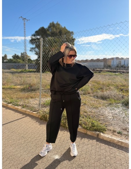 Conjunto Ladia Negro