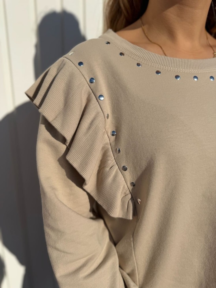 Sudadera Tachuelas Volante