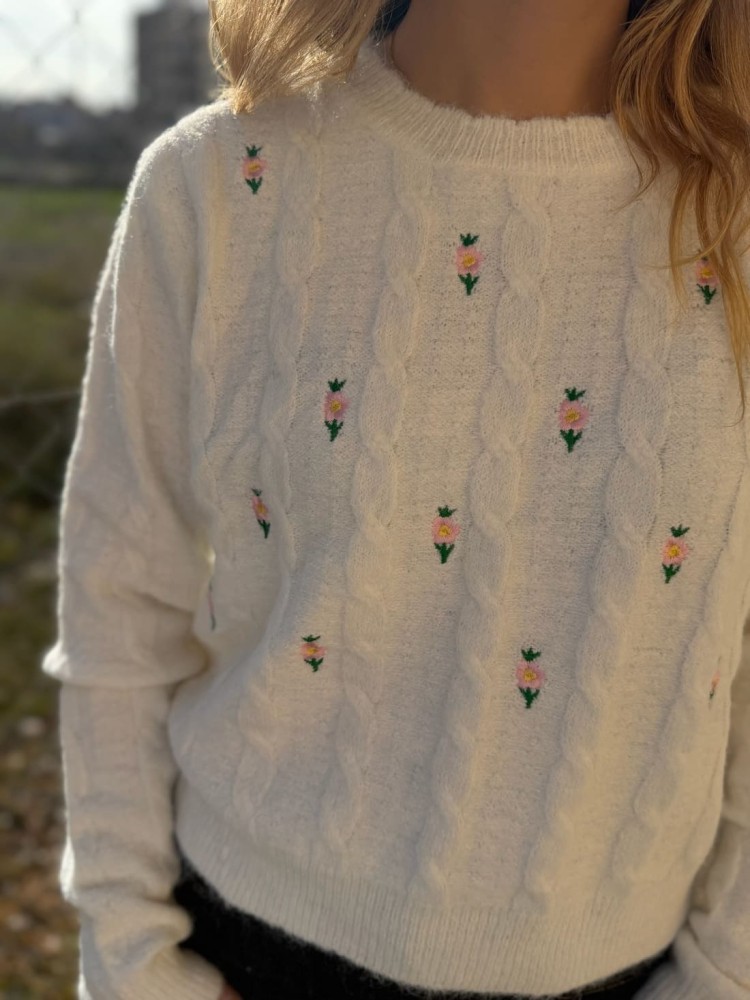 Jersey Flores Bordadas